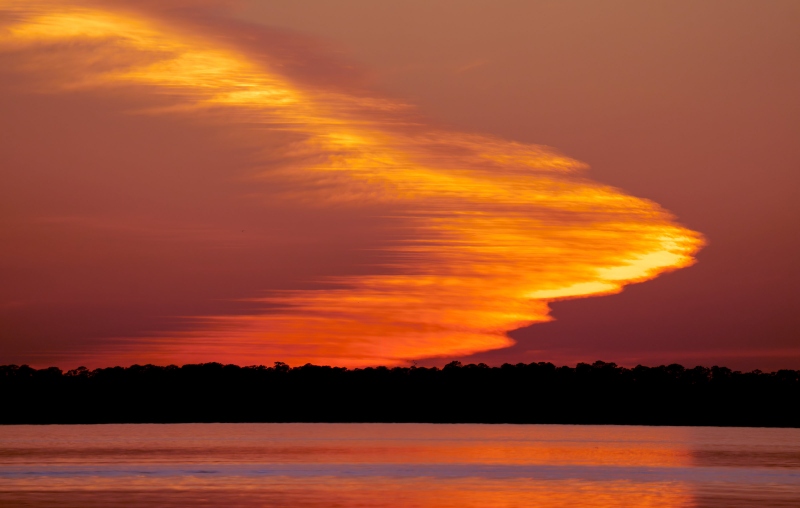 strange-cloud-3200-at-sunset-_DSC4909-Indian-Lake-Estates-FL-Enhanced-NR